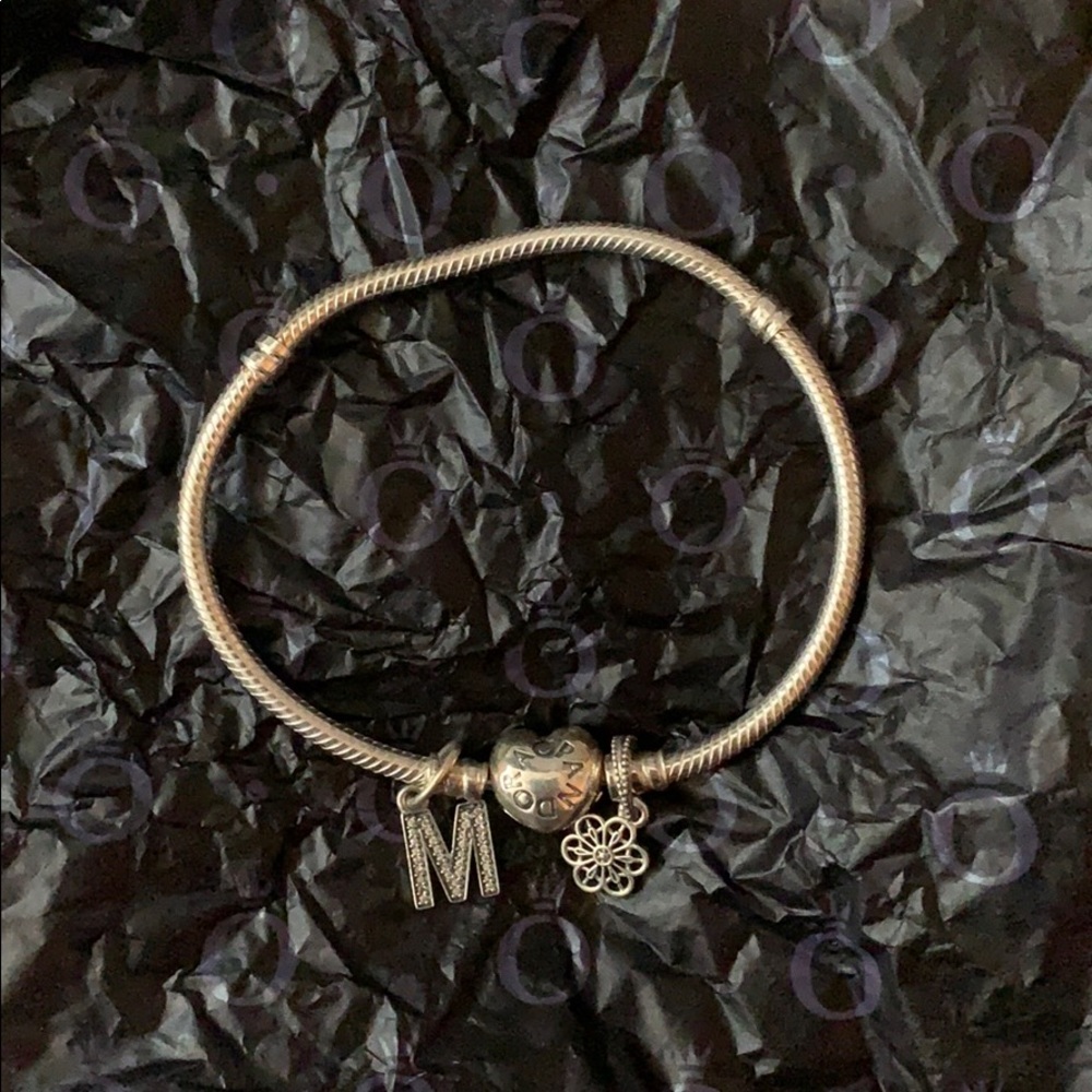 Authentic PANDORA Starter Bracelet with 2 charms
